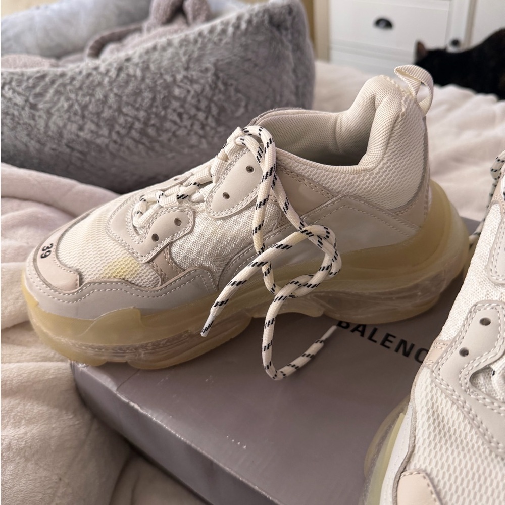 Balenciaga White Triple S Sneakers - Picture 4 of 10